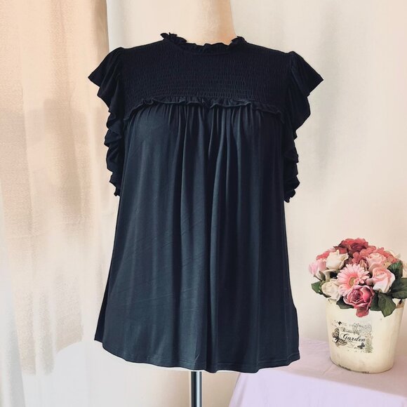 Cable & Gauge Black Short Sleeve Blouse with Frills & Smocking (L) New with Tag - Picture 3 of 7